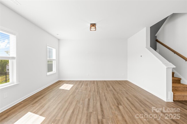 Building Photo - 18016 Wilbanks Dr