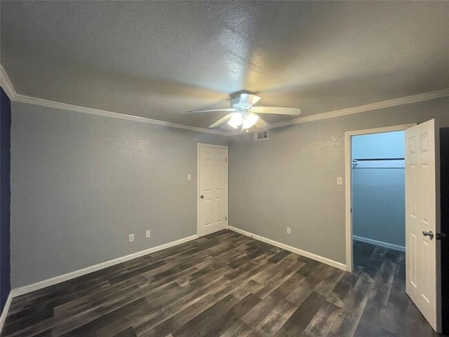 Building Photo - 4001 E NASA Pkwy