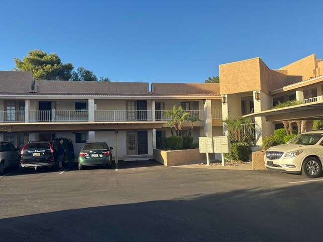 Primary Photo - Charming 2BR Condo in Mesa