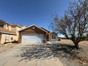 Building Photo - 4 Bed House in Rincon Mesa!