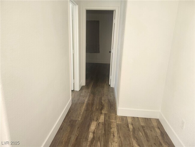 Building Photo - 9172 Sparklewood Ct