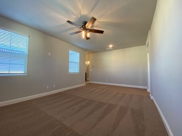 Building Photo - Modern 4bd/3ba 1930 sq. ft. home in Rancho Cordova!