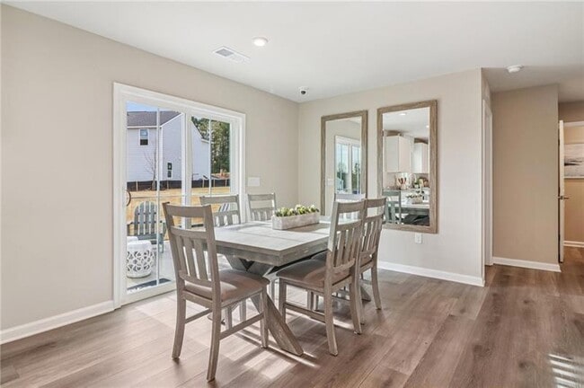 Building Photo - 6644 Red Oak Wy