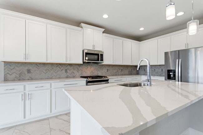 Building Photo - 1125 Victoria Hills Dr S