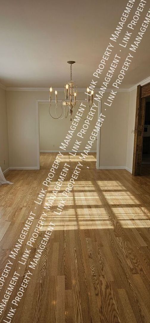 Building Photo - 9328 Berkshire Cir