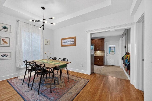 Building Photo - 14541 Hunters Pass