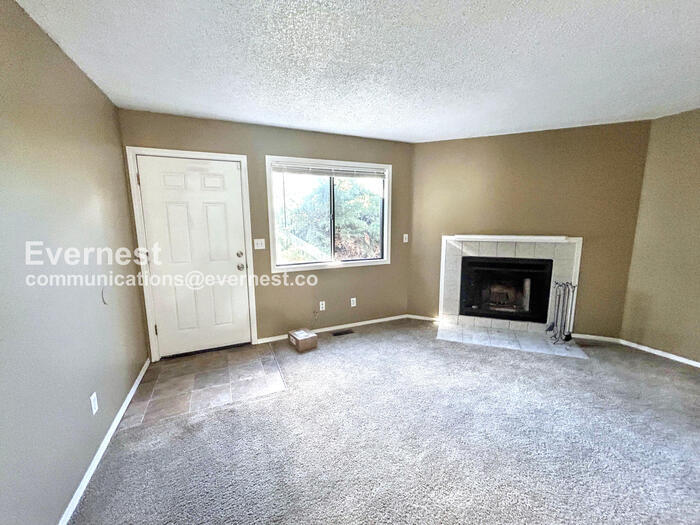 Building Photo - 1185 Mazatlan Cir