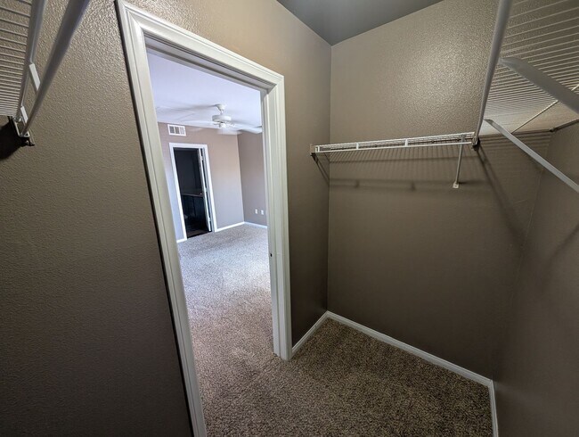 Building Photo - 8000 W Badura Ave