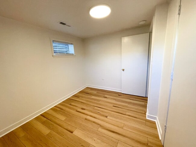 Building Photo - 801 Calhoun St