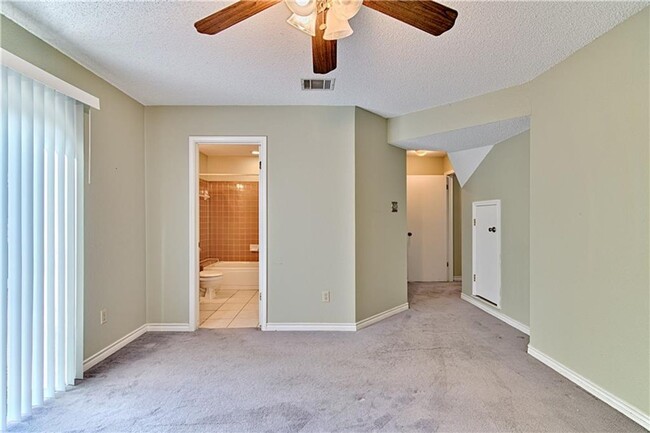 Building Photo - 6708 Windrift Way