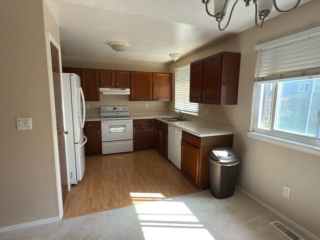 Building Photo - 19652 E Utah Pl