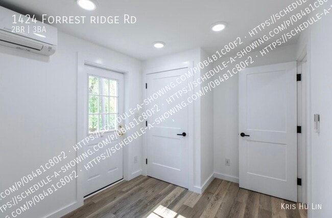 Building Photo - 2 bed/2 Bath with full basement & Den