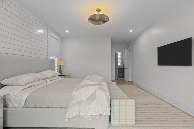 Building Photo - 45 Carnegie Abbey Ln