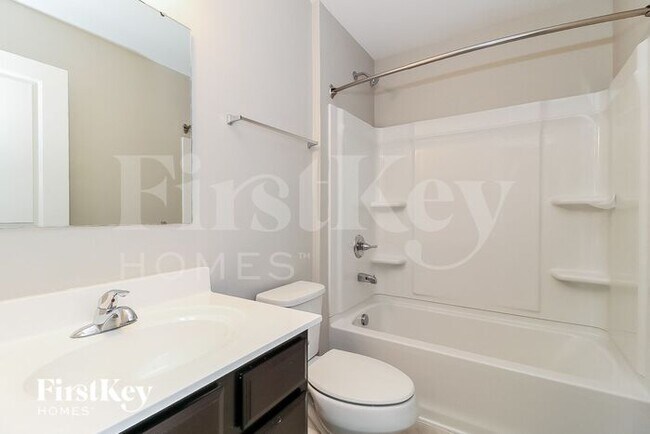 Building Photo - 180 Fieldspar Ln