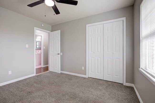Building Photo - 1208 Avondale Dr