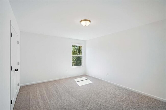 Building Photo - 240 Silverleaf Trl