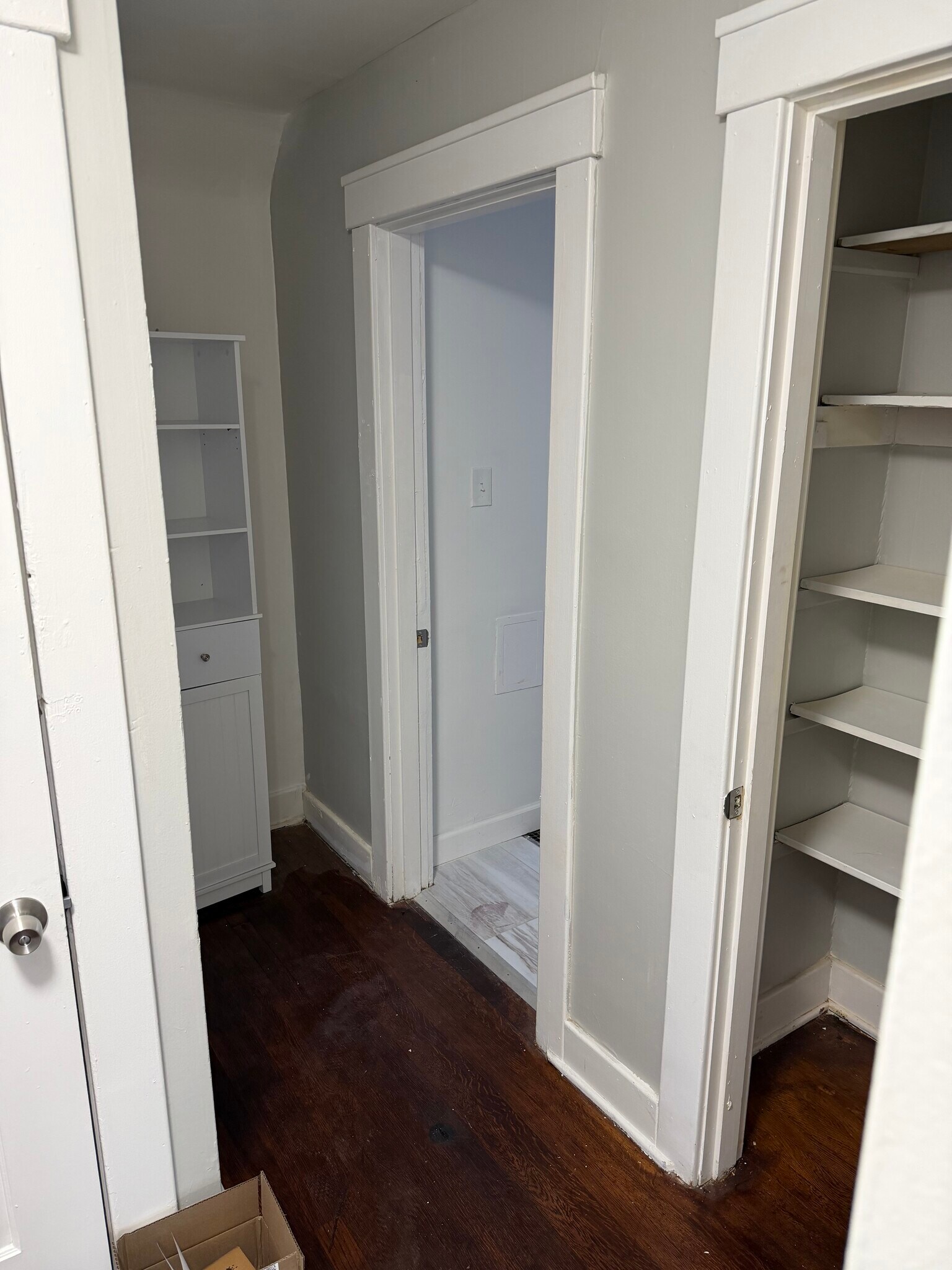 Building Photo - 732 Rockford Ave