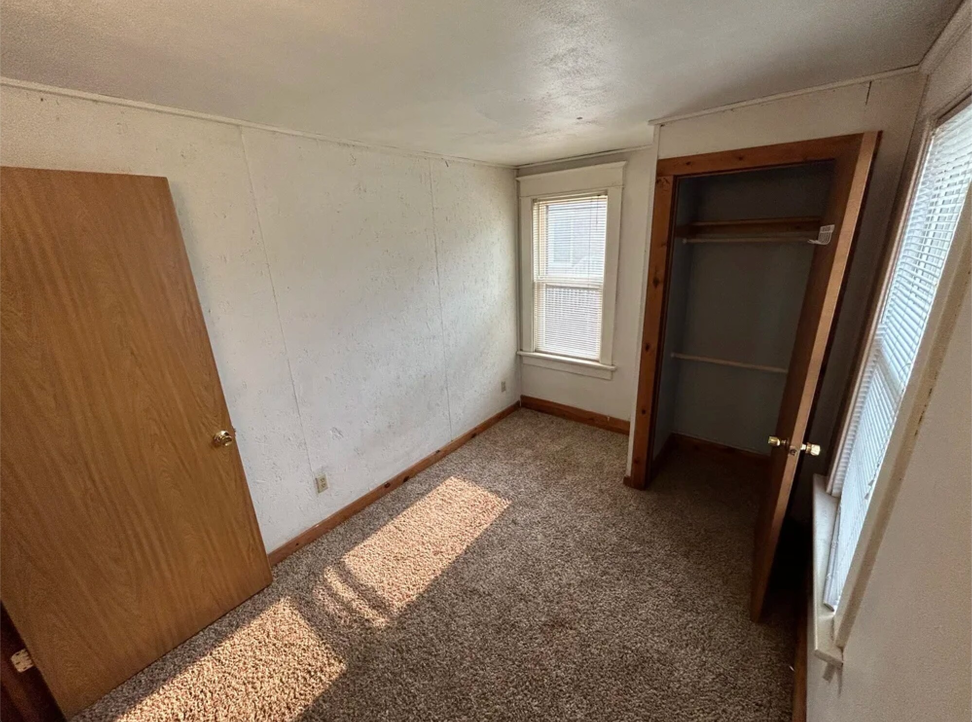 Building Photo - 2213 Sims Ave