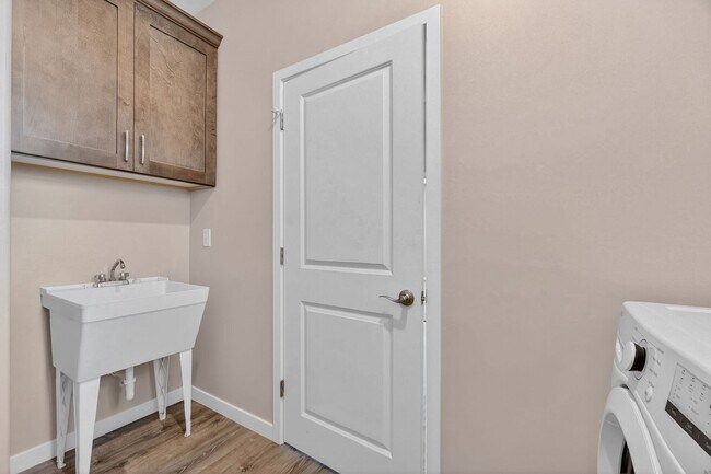 Building Photo - Brand New Home in Beautiful Prescott!