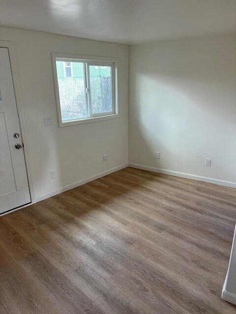 Building Photo - 260 Harmony Dr