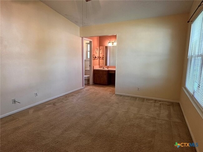 Building Photo - 1810 Gautier Ave