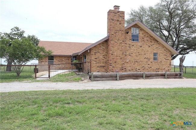 Primary Photo - 707 Old Seguin Luling Rd