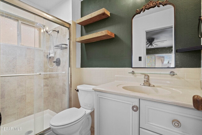 Building Photo - 5660 Longview Dr