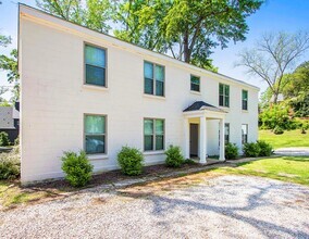 Building Photo - 1 Bedroom Condo close to Downtown Auburn