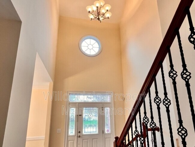 Building Photo - 121 Orianna Dr