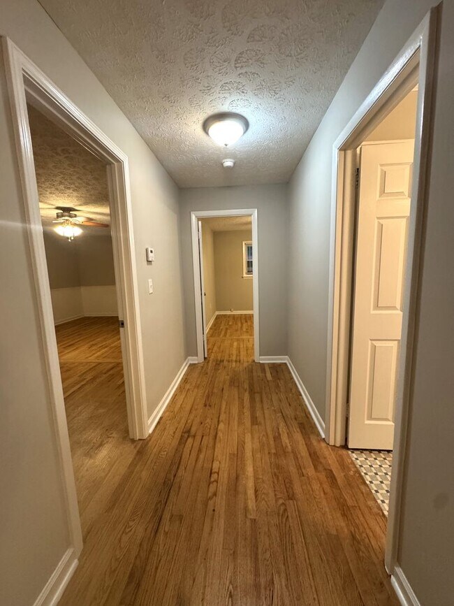 Building Photo - Downtown Watkinsville 4br Home FOR RENT