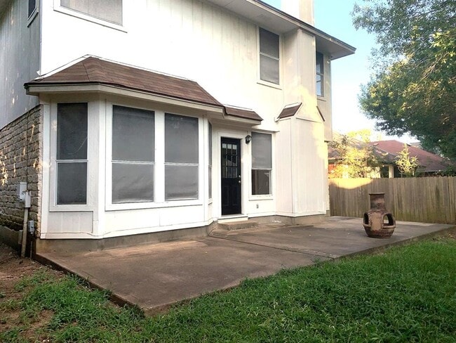 Building Photo - 7504 Tovar Dr