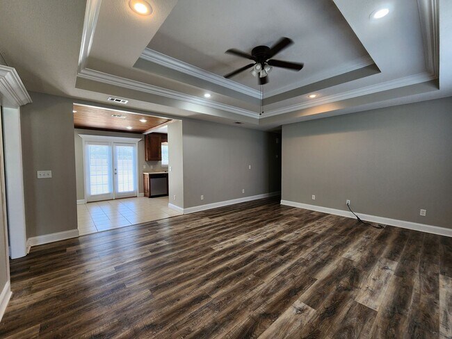 Building Photo - Spacious & Modern Ray City Retreat with Large Lot & Privacy!