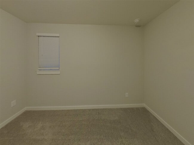 Building Photo - 4922 San Fabiano Ct