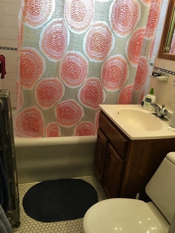 Building Photo - 586 Washington St