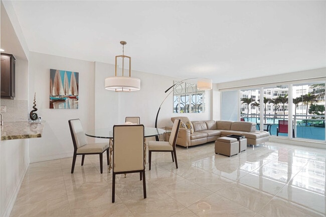 Building Photo - 3430 Galt Ocean Dr