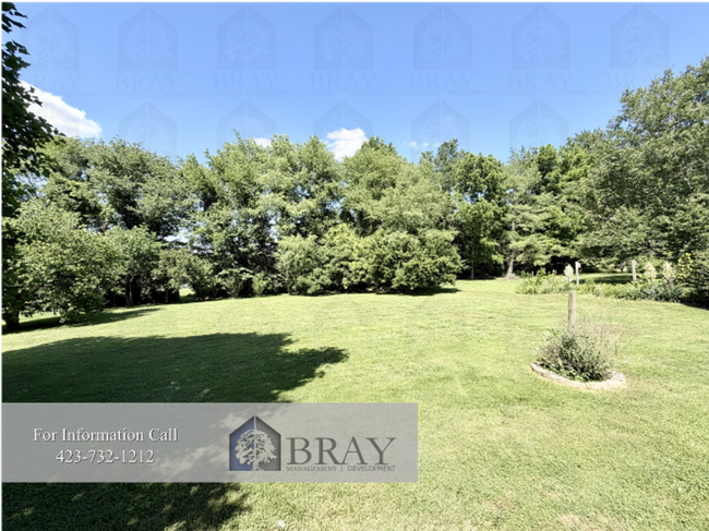 Building Photo - Updated spacious 4-Bedroom Near Boones Creek