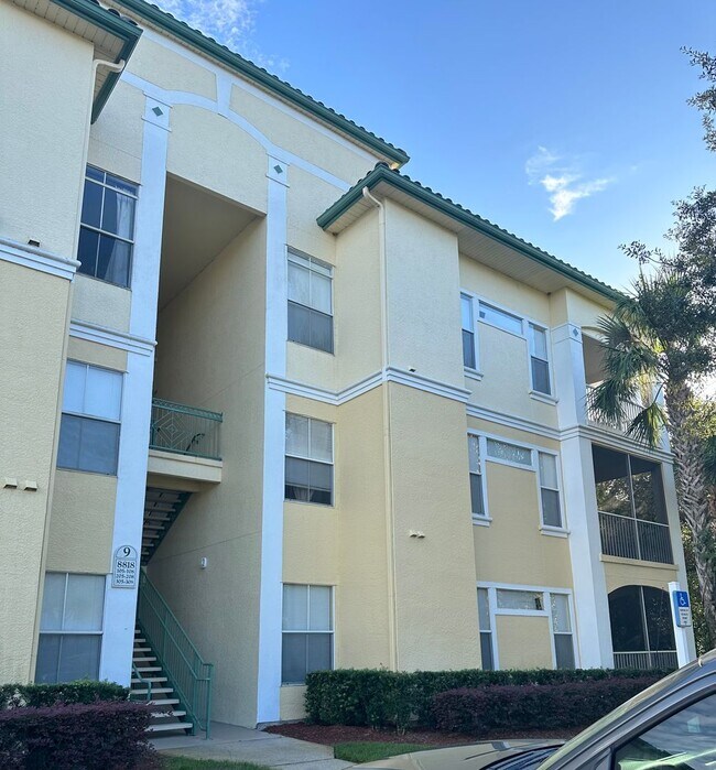Building Photo - 2 Bedroom Condo For Rent in Kissimmee in L...