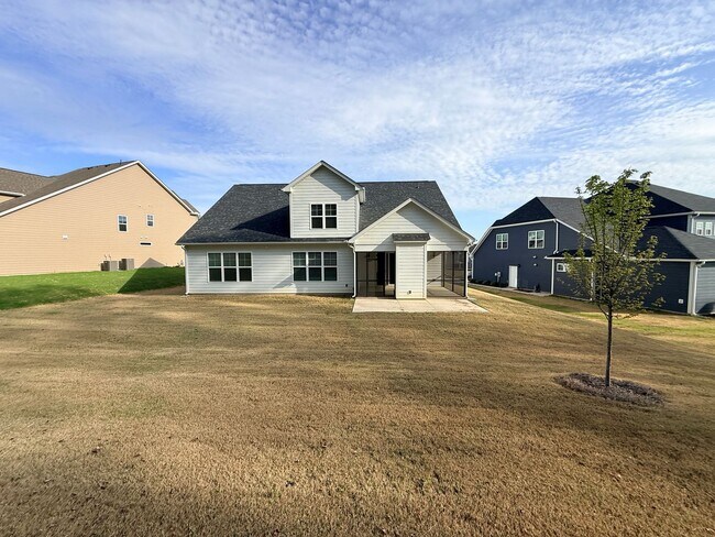 Building Photo - Beautiful New Home in georgous community