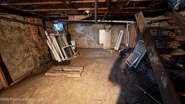 Building Photo - 1014 Snyder Ave