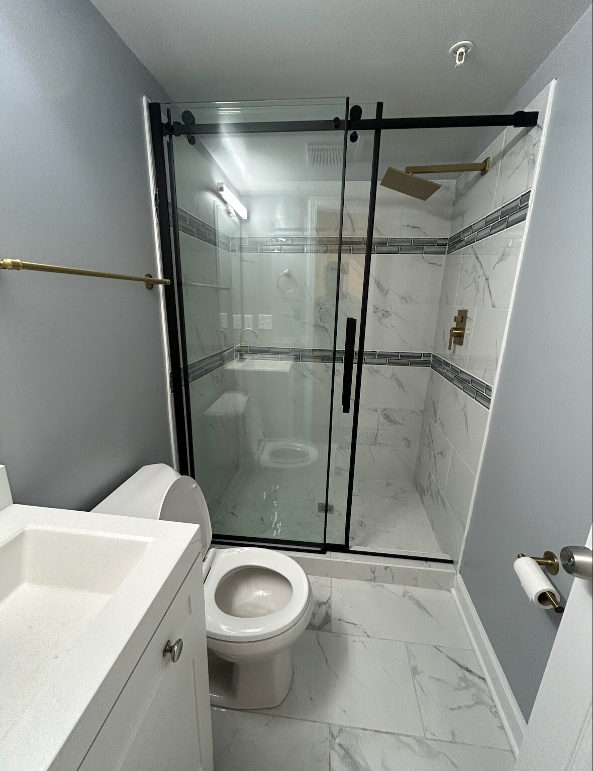 Bathroom - 510 Carousel Ct
