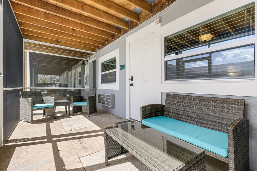 Building Photo - 12230 Shoreview Drive