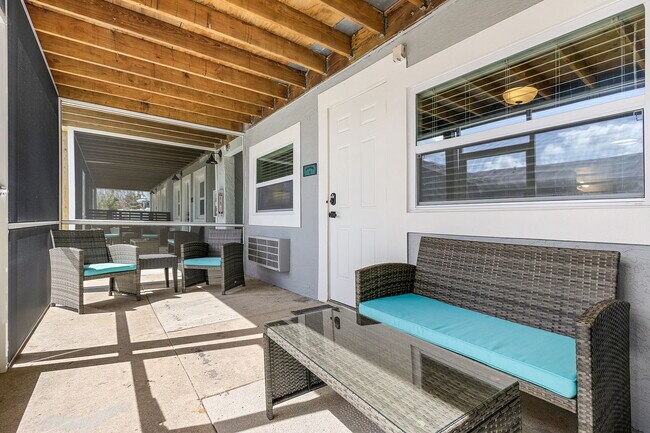 Building Photo - 12230 Shoreview Drive
