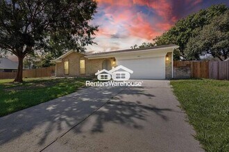 Building Photo - Completely ReFreshed Grapevine Rental