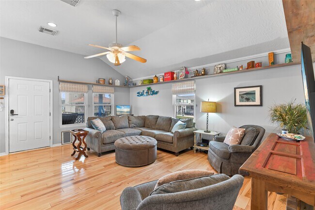 Building Photo - 4029 Fort Bend Dr