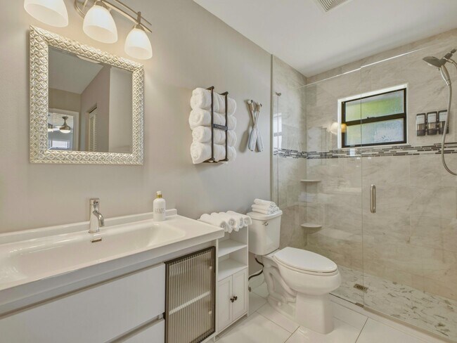 Building Photo - 1127 Sea Pines Way