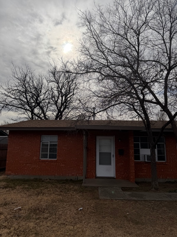 Building Photo - 3007 Curtis Dr