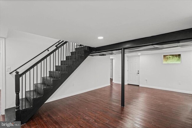 Building Photo - 750 Tydings Rd