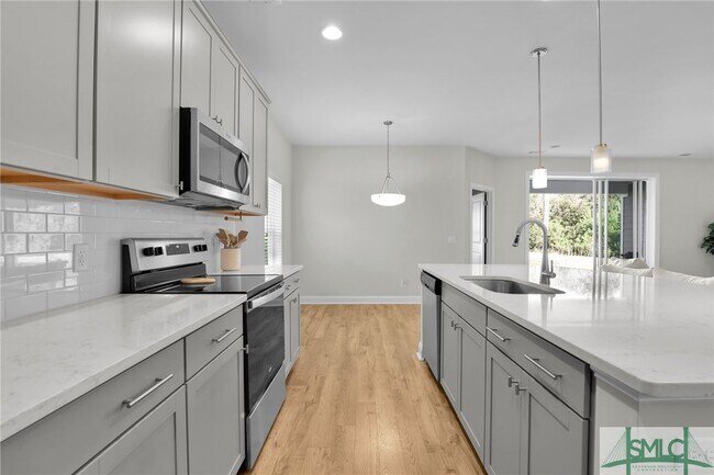Building Photo - 145 Nettleton Ln