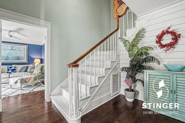 Building Photo - 73 Sunset Blvd