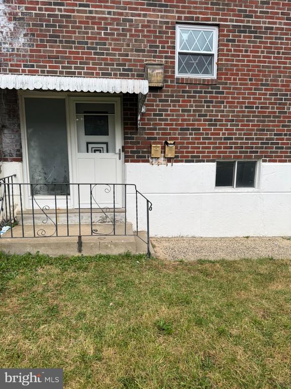 Building Photo - 3658 Genesee Dr